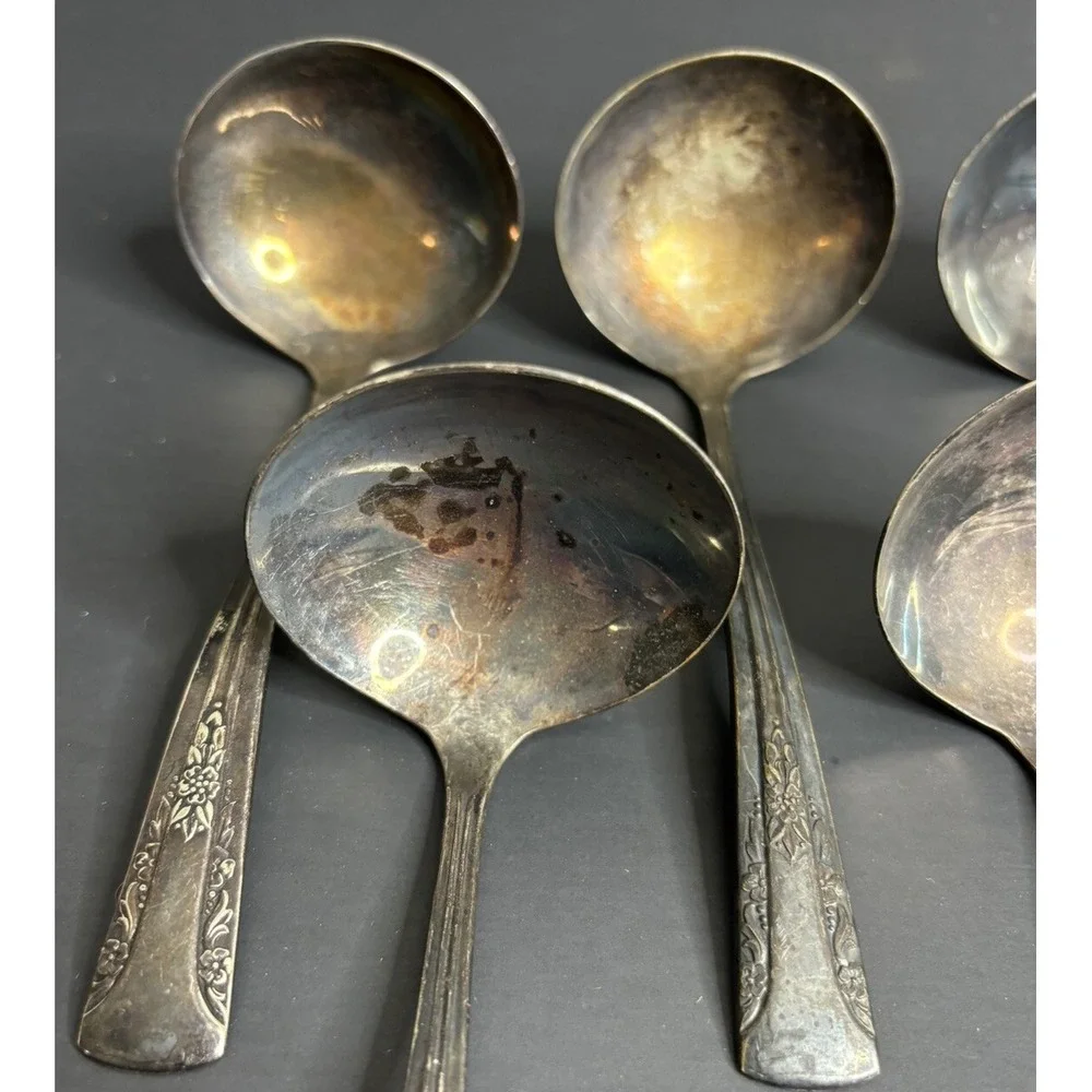 7 International Silverplate Camelia Gravy Ladle Silverplate 6 1/2